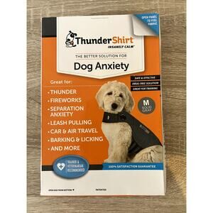 Thunder Shirt for Dogs Size Medium NIB (B140206)